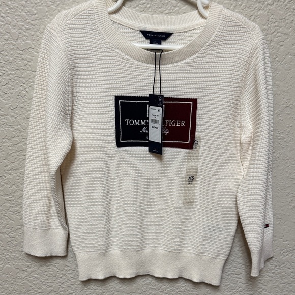 Tommy Hilfiger Other - Tommy Hilfiger Cream Knit Crewneck with Navy and Burgundy Patch